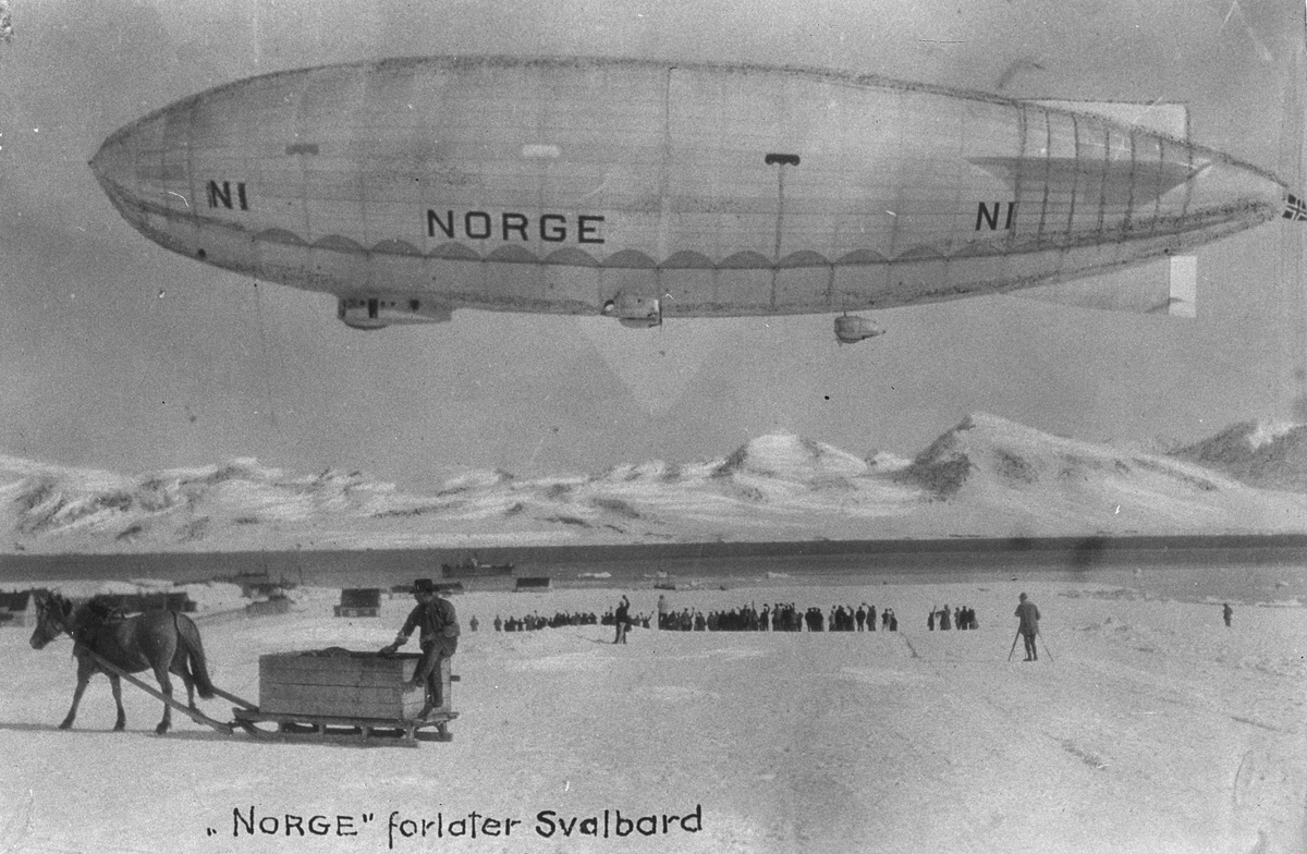 Luftskipet Norge forlater Svalbard