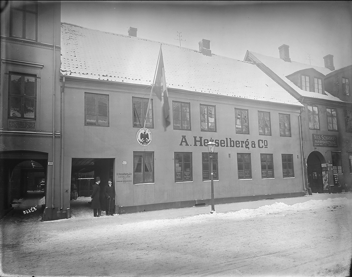 Hesselbergs forretningsgård
