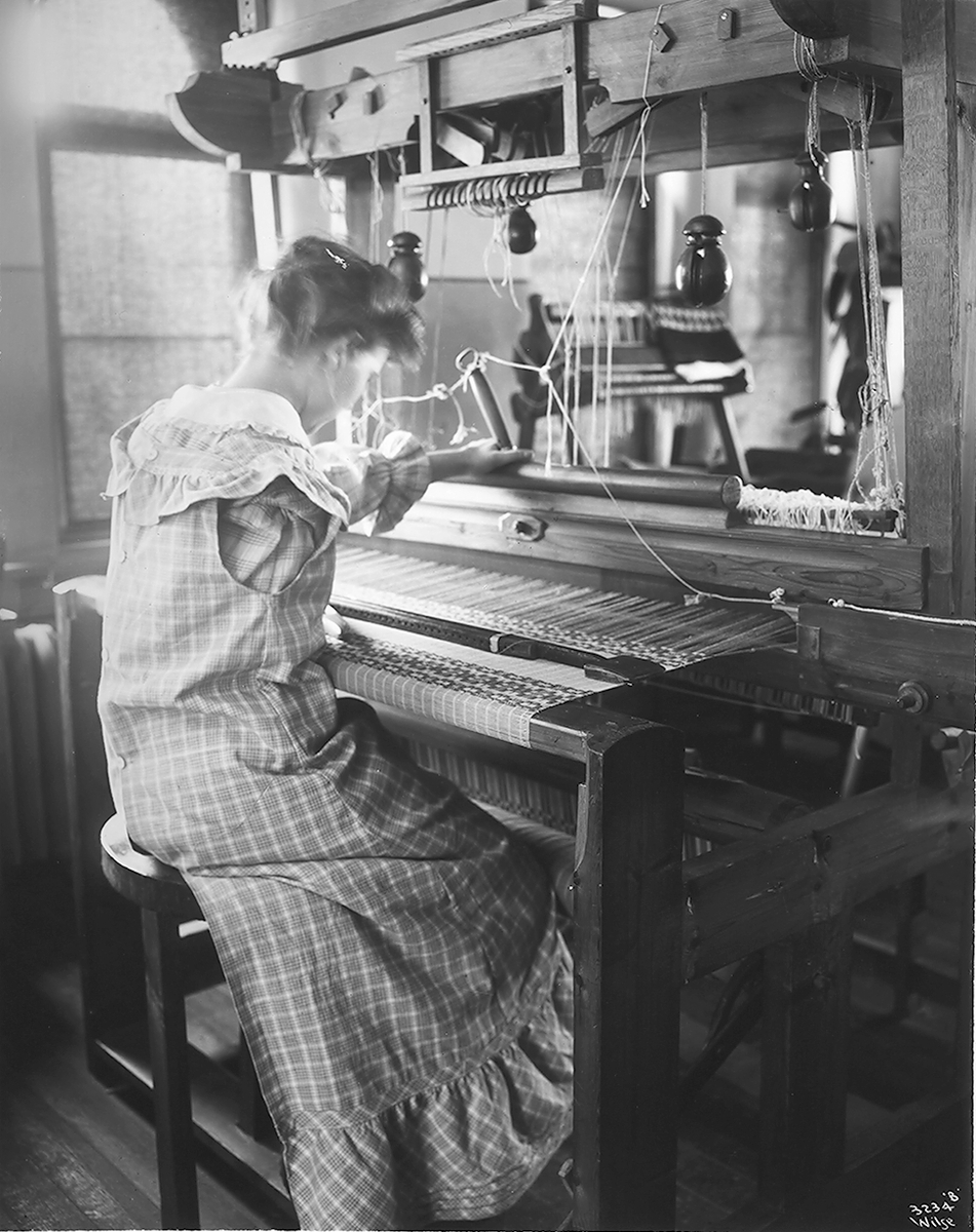 Sophies Minde sørger for at funksjonshemmede får opplæring slik at de til tross for sitt handicap kan funksjonere i samfunnet.