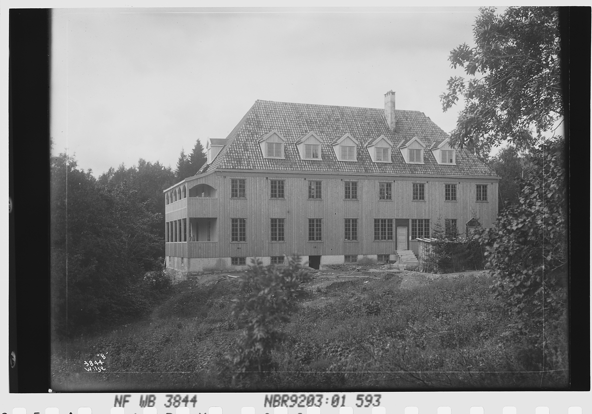 Solvang pensjonatskole for unge piker,  under bygging.