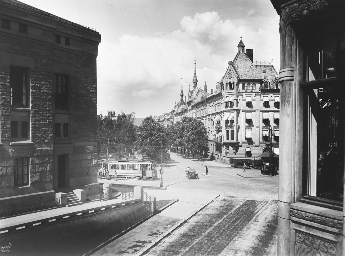 Bybebyggelse, Solli plass sett fra Observatoriegaten.