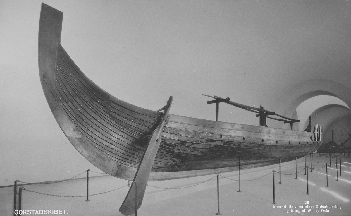 Gokstadskipet utstilt iVvikingskipmuseet på Bygdøy.
