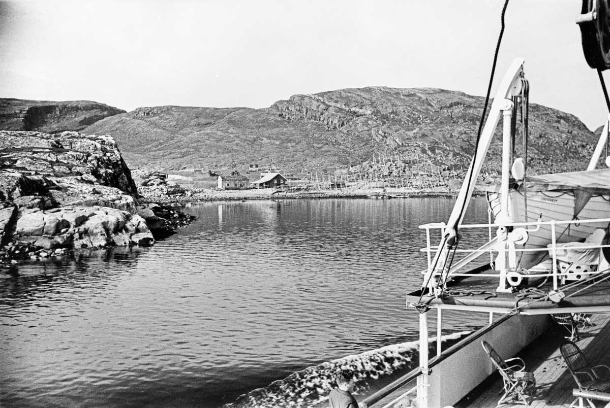 NDS Prinsesse Ragnhild underveis gjennom Stokksund.