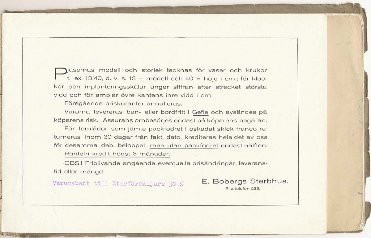 Tre priskuranter från Bo Fajans 1913, 1918 och1920-tal, inbundna i ett omslag.
