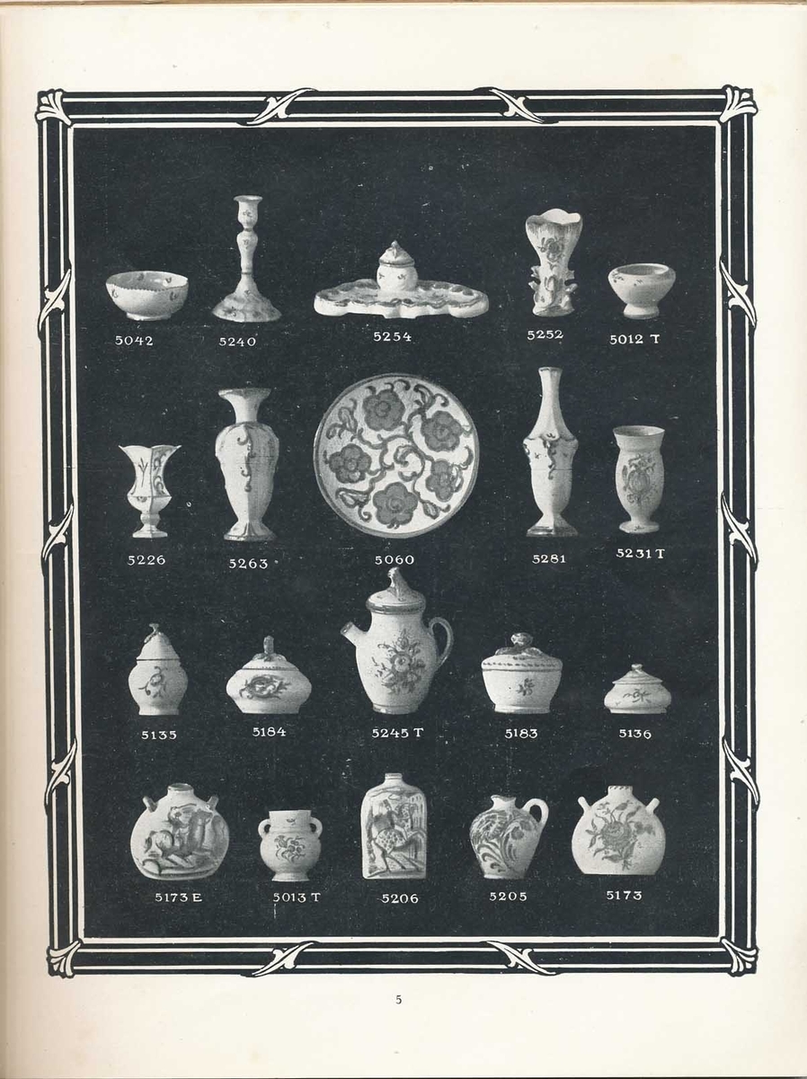 Produktkatalog över Gabrielfajanser från Bobergs Fajansfabrik AB. Innehåller föremål av Gabriel Burmeister som arbetade vid Bobergs fajansfabrik 1922-1925. Han grundade sin egen fabrik i Timmernabben 1925, Gabriel Keramik.