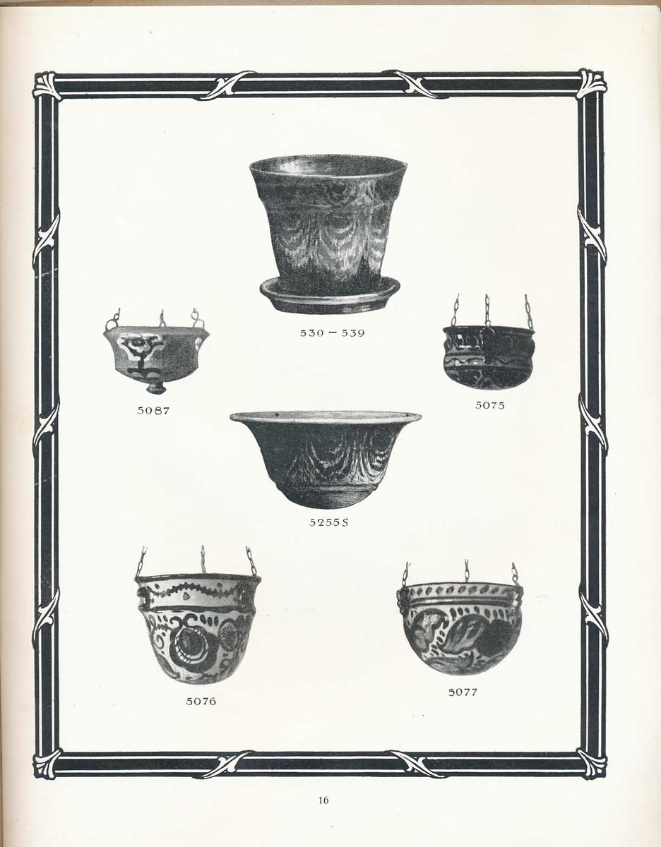 Produktkatalog över Gabrielfajanser från Bobergs Fajansfabrik AB. Innehåller föremål av Gabriel Burmeister som arbetade vid Bobergs fajansfabrik 1922-1925. Han grundade sin egen fabrik i Timmernabben 1925, Gabriel Keramik.