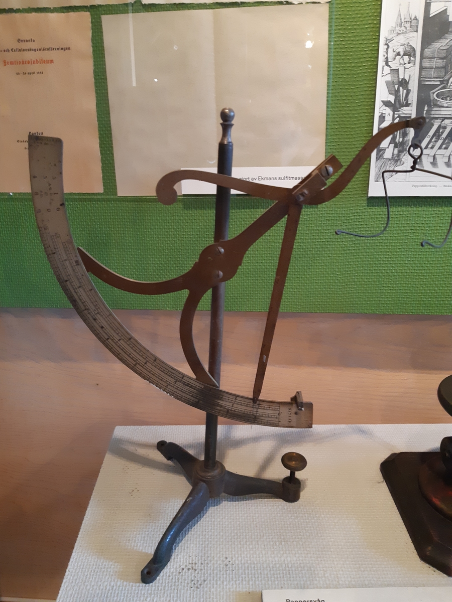 Pappersvåg, brevvågskonstruktion. (Carl Daniel Ekman).