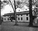 Prästgård - lantmannaskola - församlingshem. Gamla prästgården utsynad på 1920-talet.