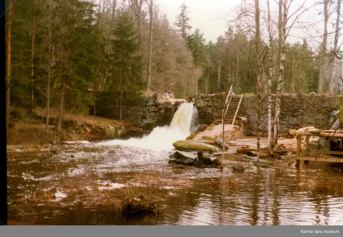 Vid Stensfors kvarn åren 1976-77.