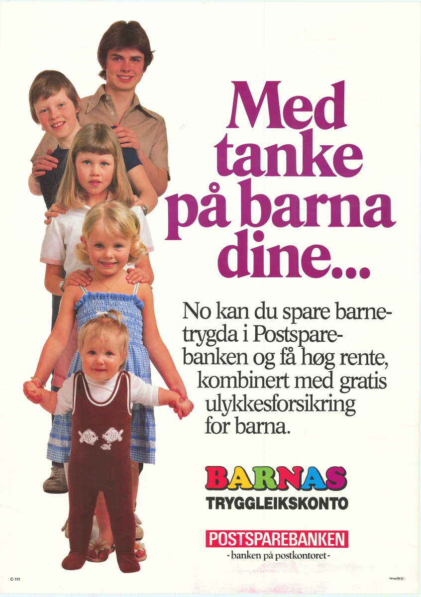 Tosidig plakat med bildemotiv og tekst. Plakaten har tekst på bokmål og nynorsk på hver sin side.