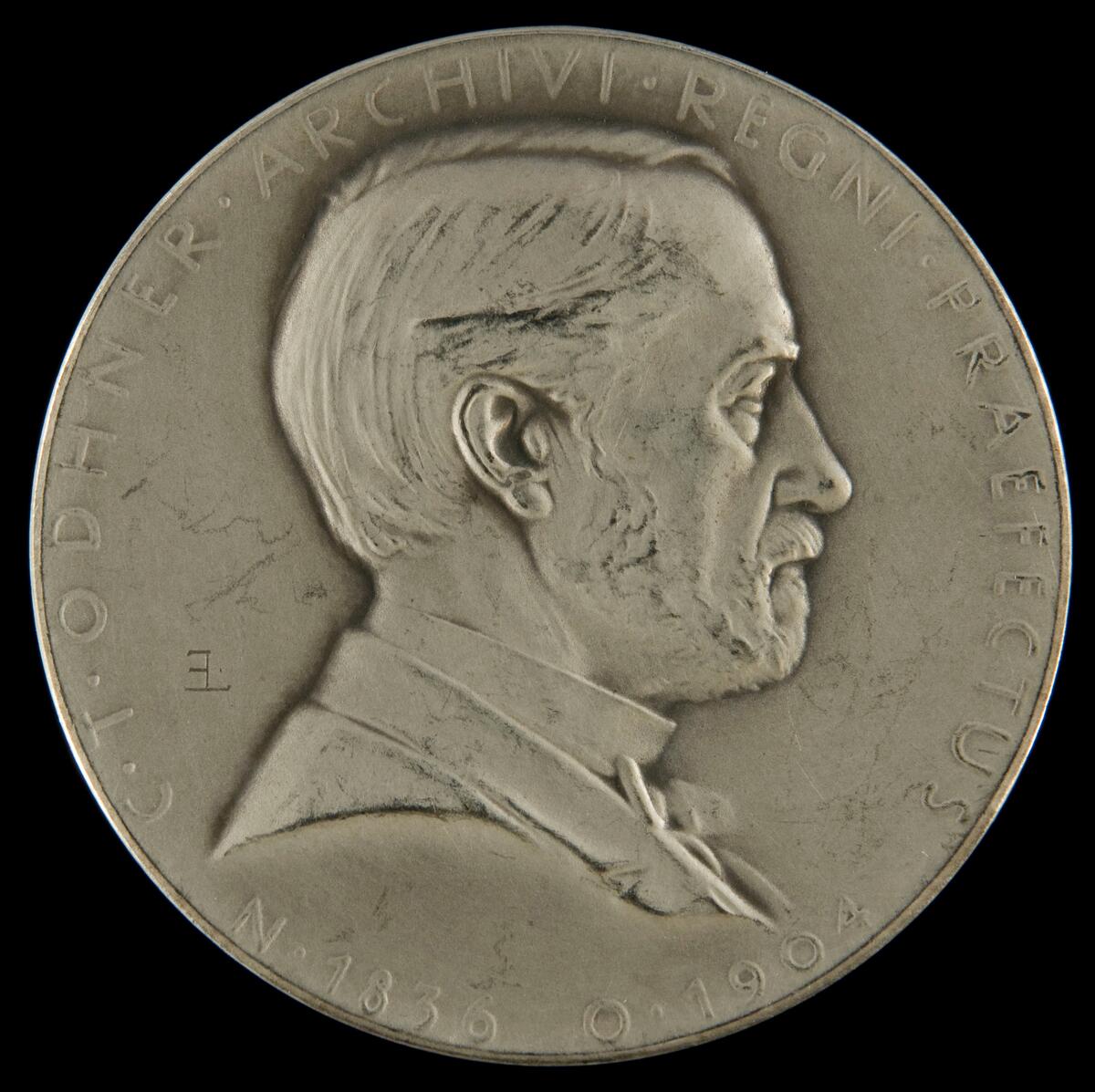 Medalj; Clas Theodor Odhner; Vetenskapsakademin; Härnösands Allmänna Läroverk

