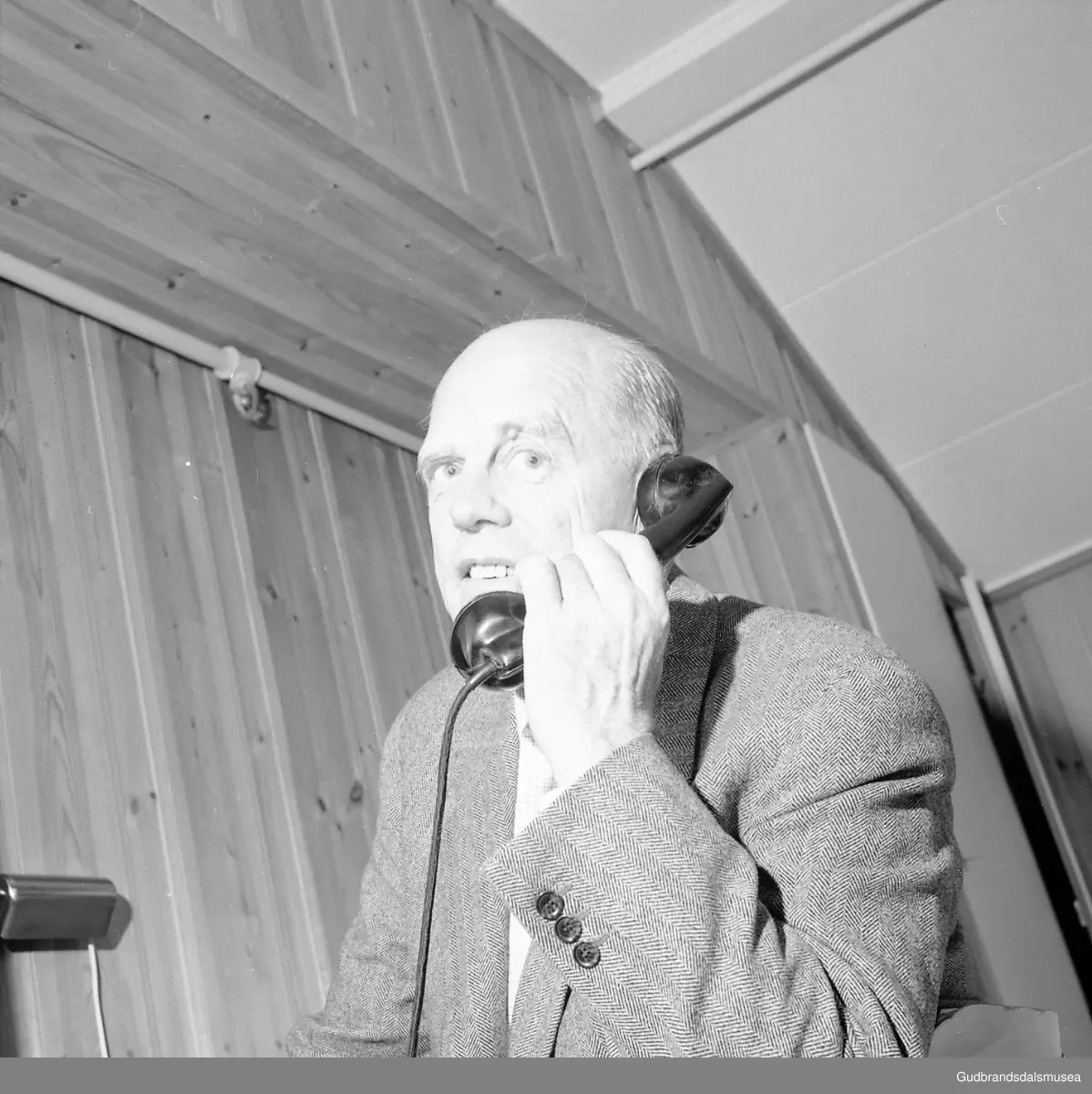 Aktuelt. Skipsreder Knud Lauritzen. Innebilder.