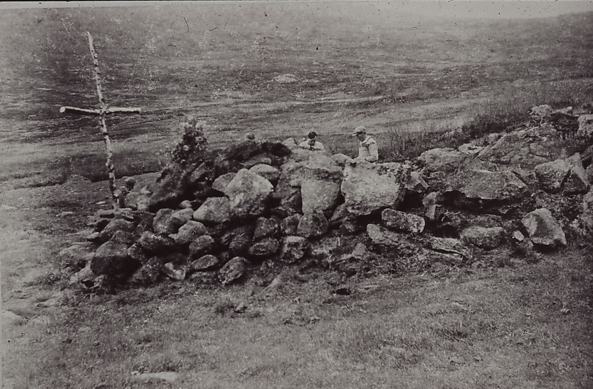 Krigsgrav i Tapptjerndalen 1944.