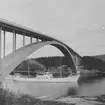 Fartyget Bogesund vid Sandöbron