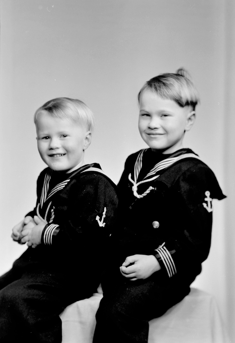 Frank Handå med bror