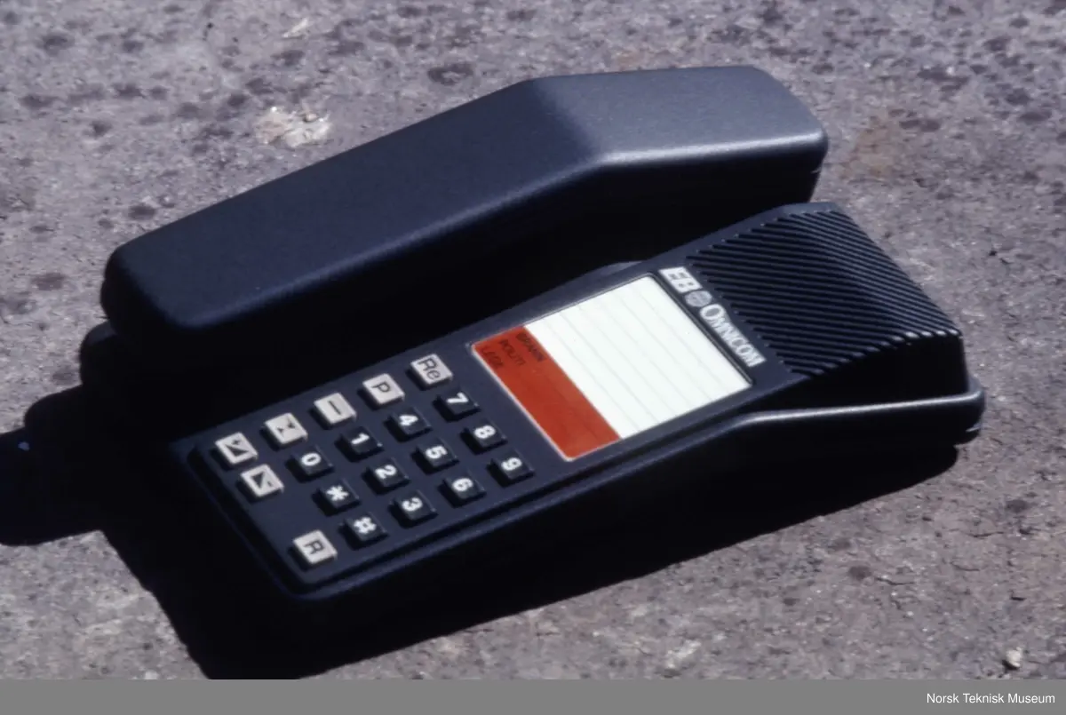 UniTel Memo for Elektrisk Bureau fra 1986, design John Houghton