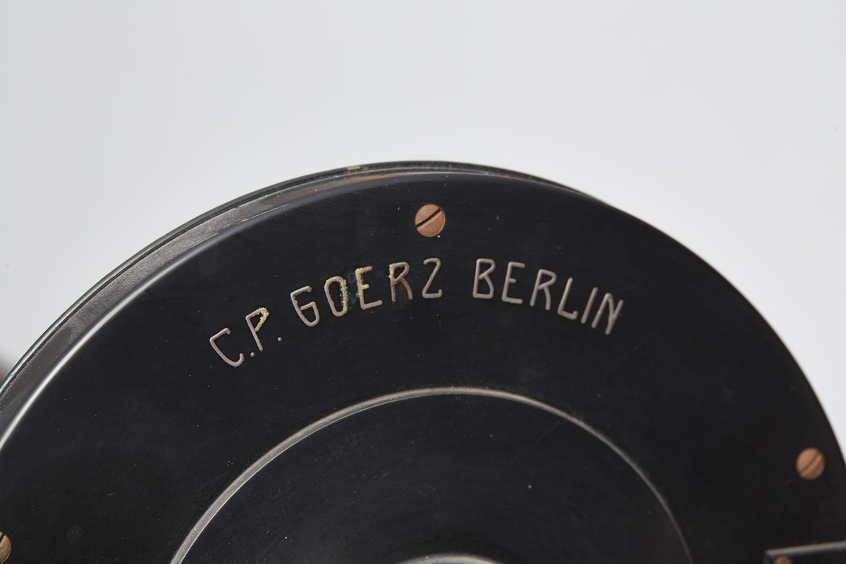 Instrument for måling av sukker i sukkermelk, brukt frem til ca. 1950. Merket Nestle No. 161