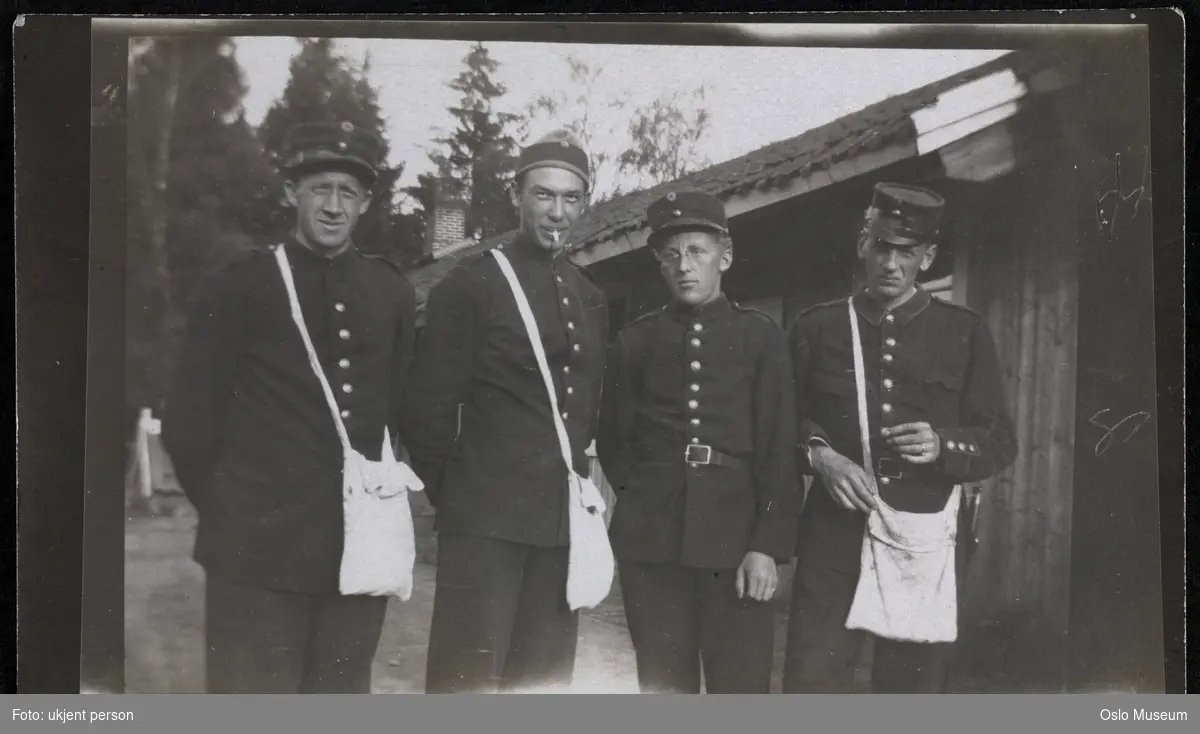 Gardermoen militærleir, brakke, menn, soldater, uniformer