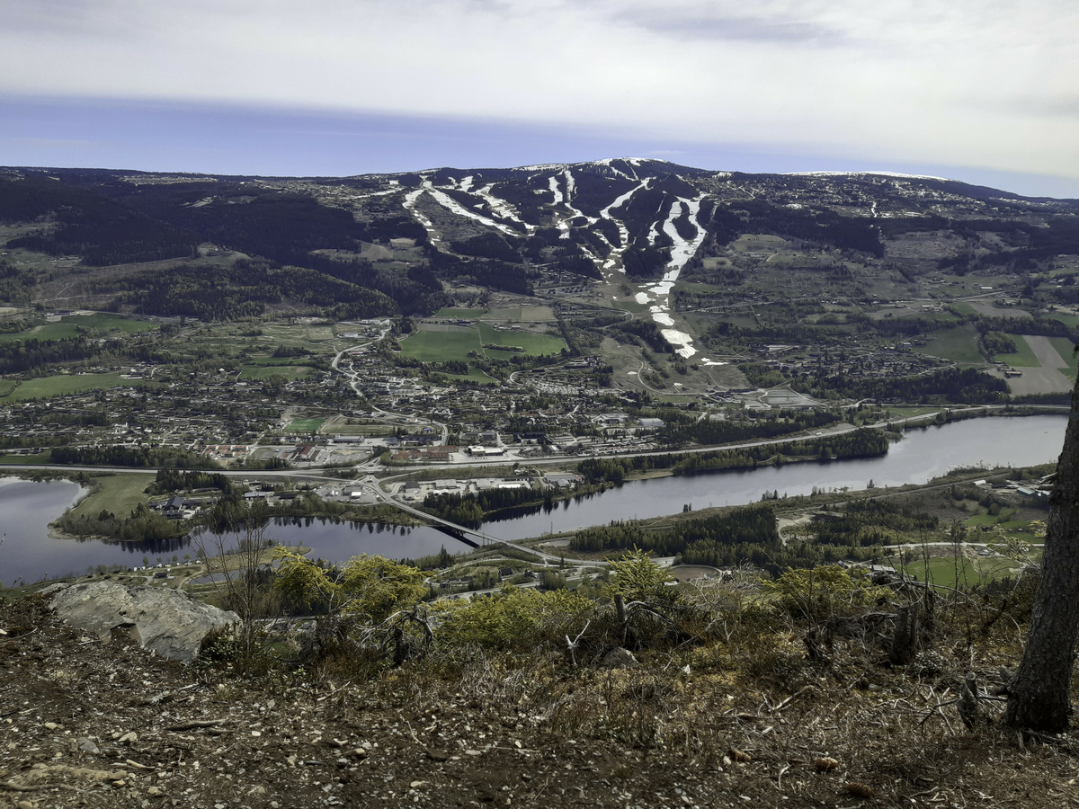 Utsikt over Granrudmoen og Hafjell fra Brånån