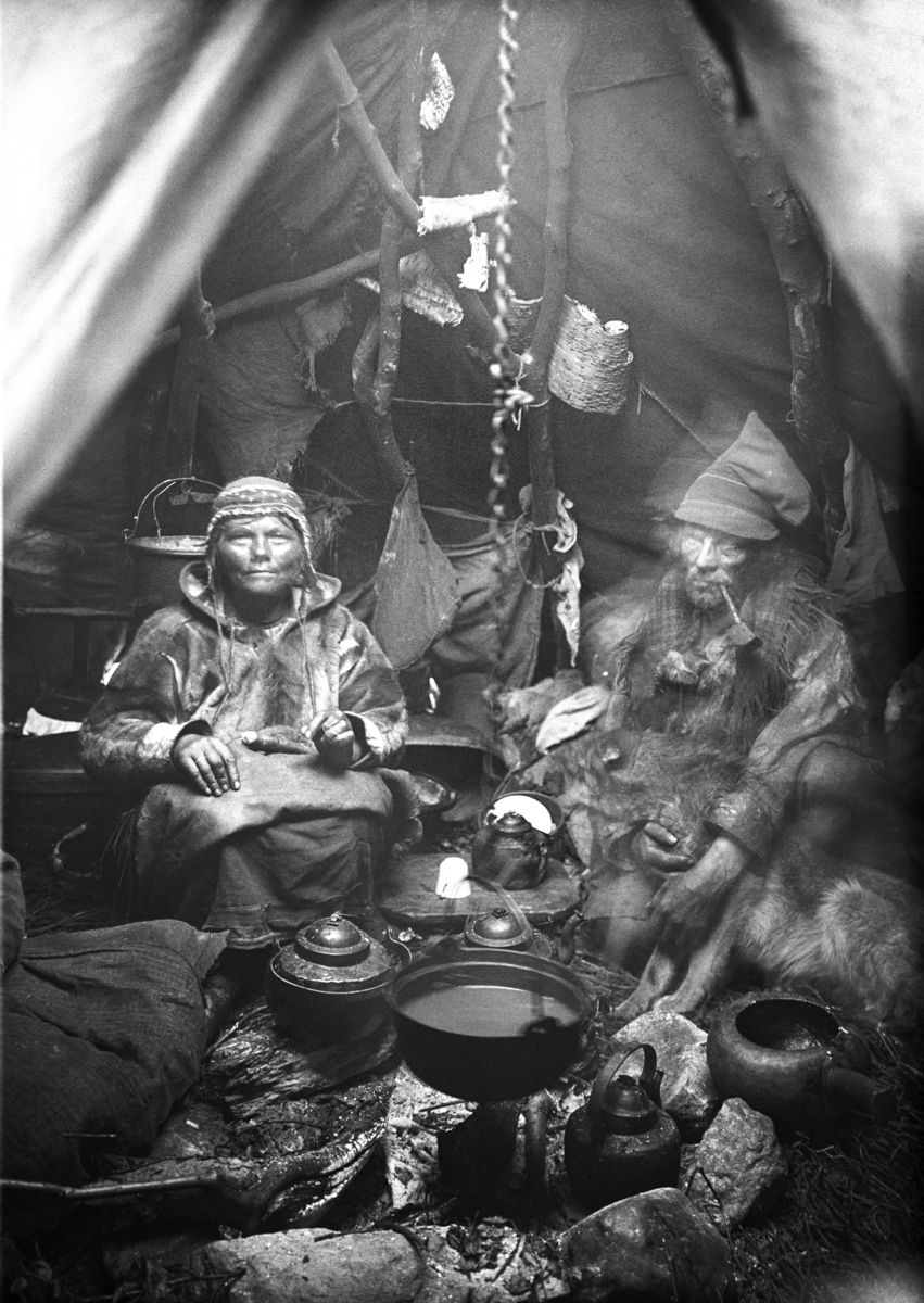 Samer, Gamme, Mattilberedning
Fotografert 1900 Ca.