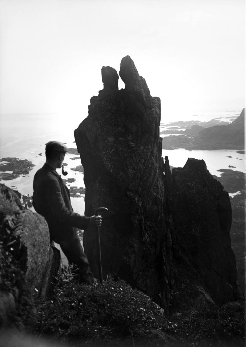 Svolværgeita
Fotografert 1900 Ca.