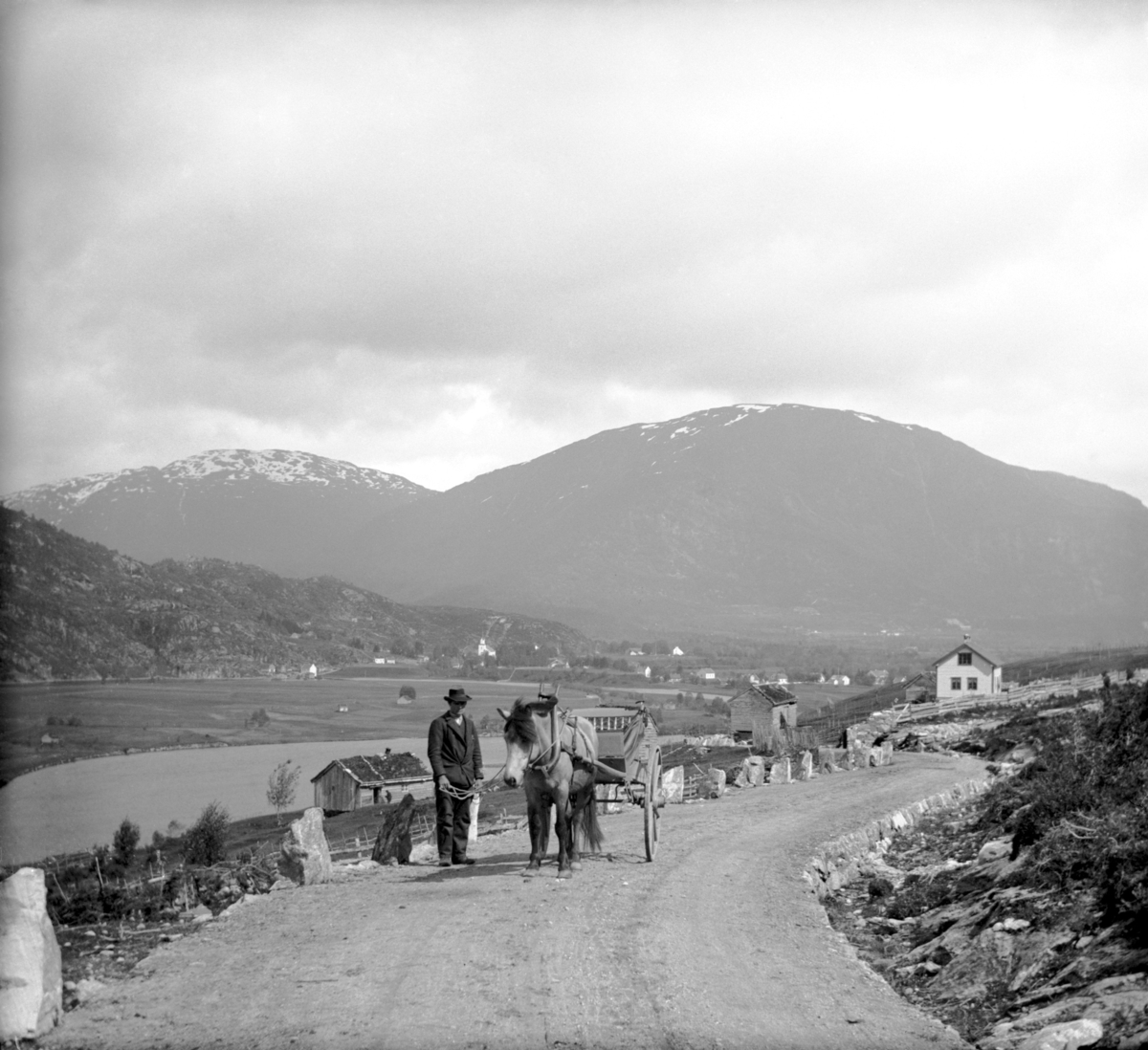 Førde, Veiparti
Fotografert 1900 Ca.