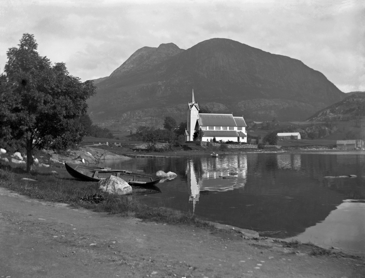 Holmedal kirke