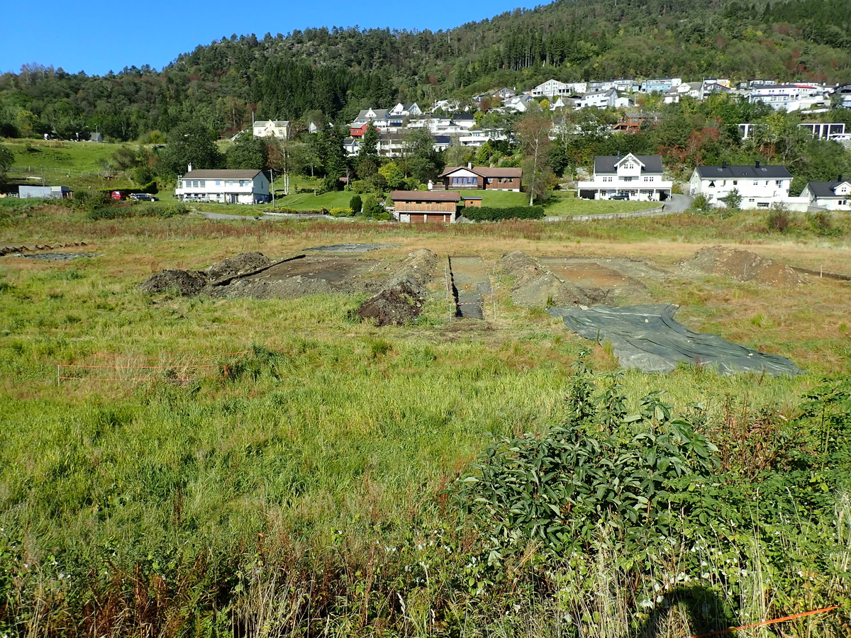 Oversiktsbilder med sjakter og felt, sett fra Hegglandsvegen opp mot Borgafjell