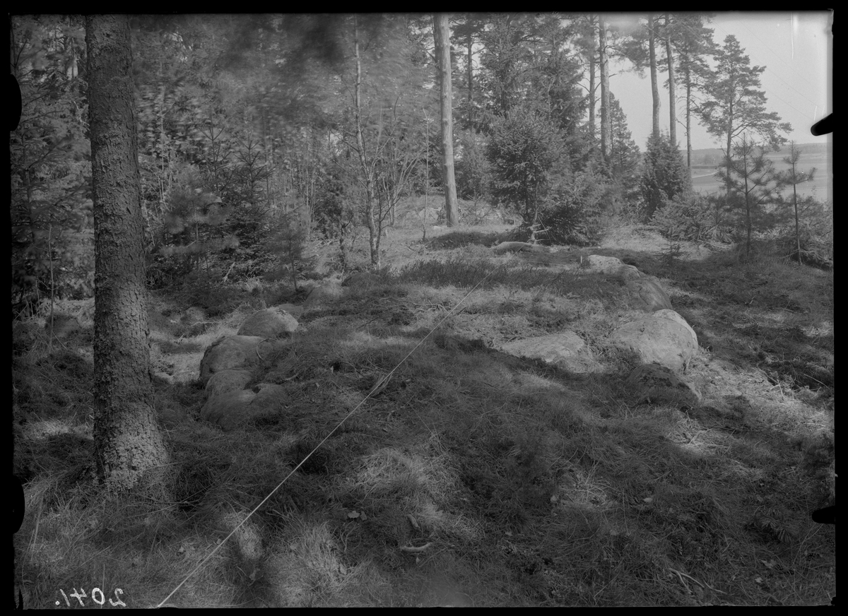 Skeppssättning, från järnålderns senare del, på Tibble storgård, Västerås.