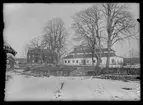 Hallstahammars herrgård med flygel, före rivningen, i Hallstahammar.