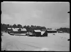 Stadsgården, bondgården och bergsmansgården på Vallby friluftsmuseum i Västerås.