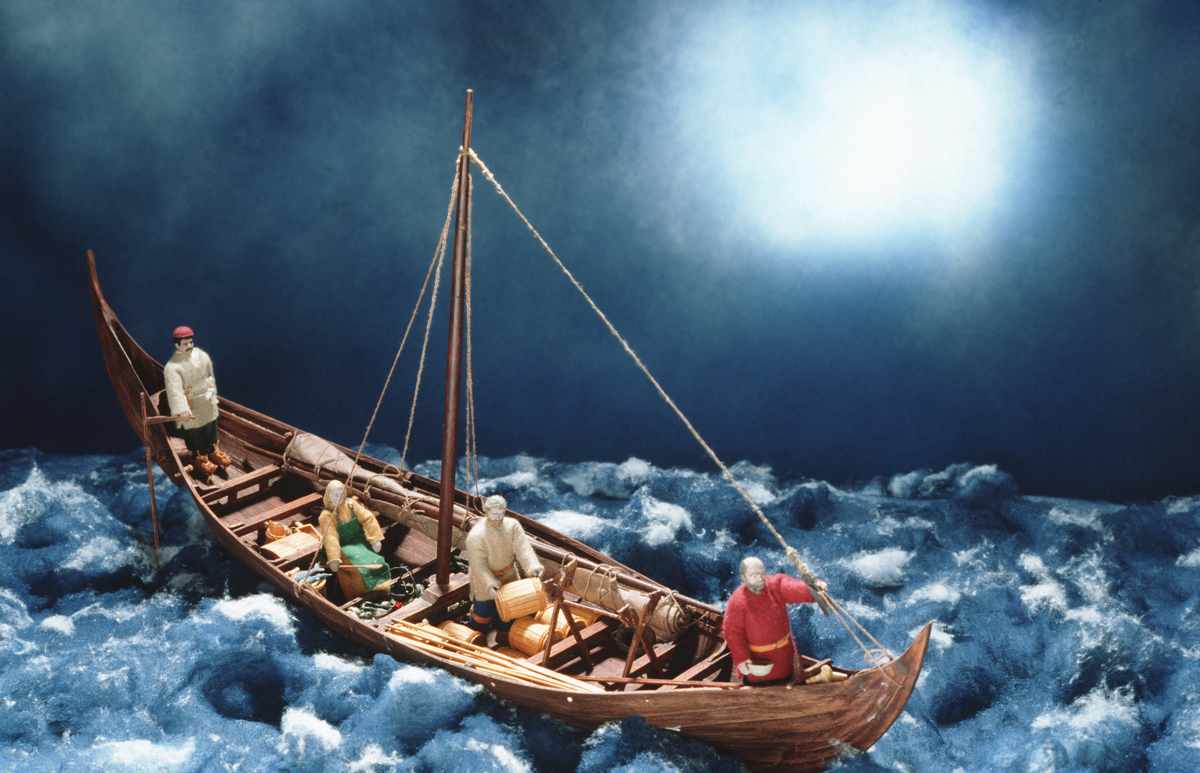 Modell av vikingskip laget av Reza Gholan Ghoumi.