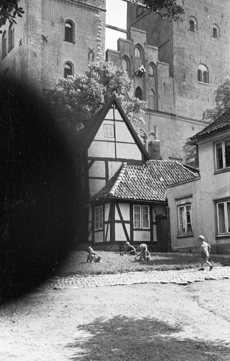 Bildene antakelig tatt under en arkeologi-kongress i Berlin 1939.