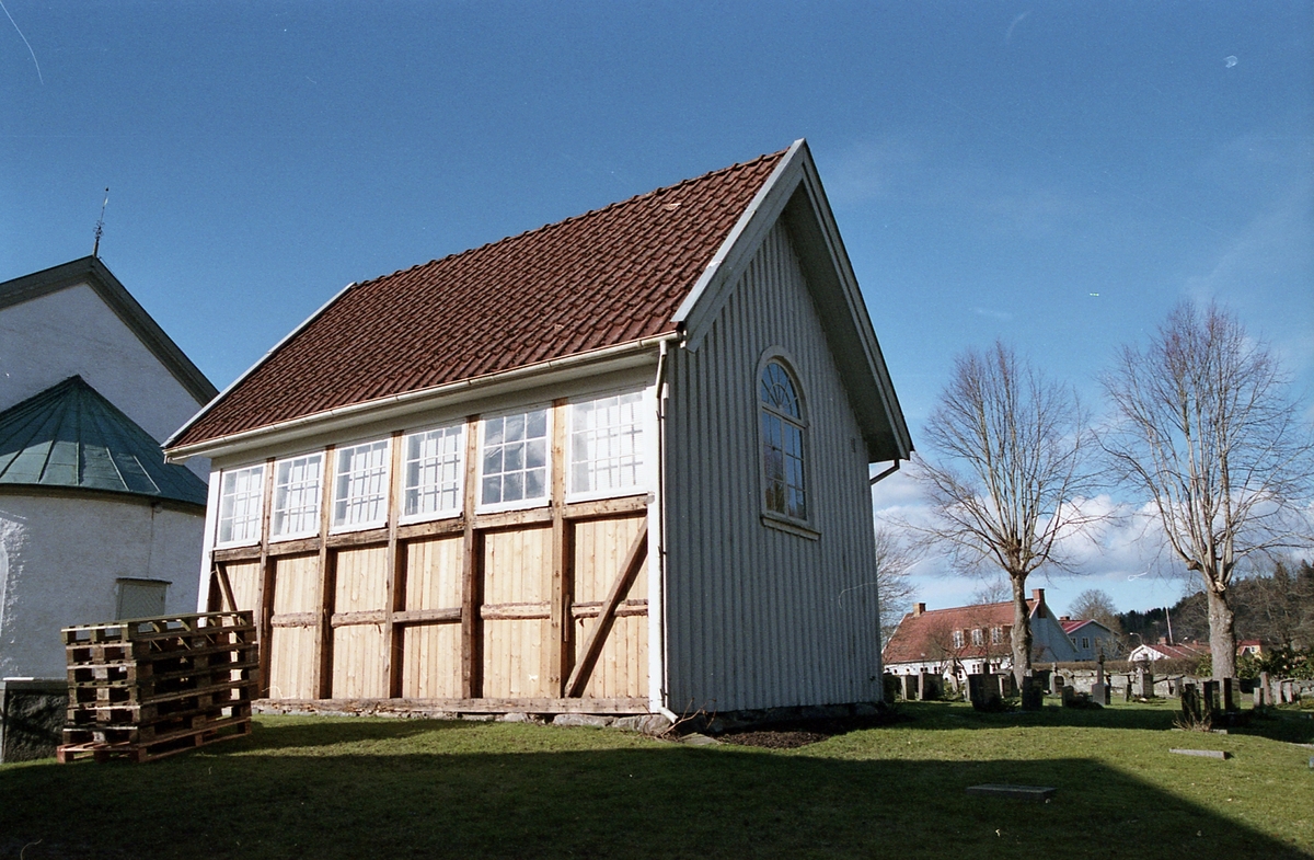 Bårhus vid Sankt Peders kyrka