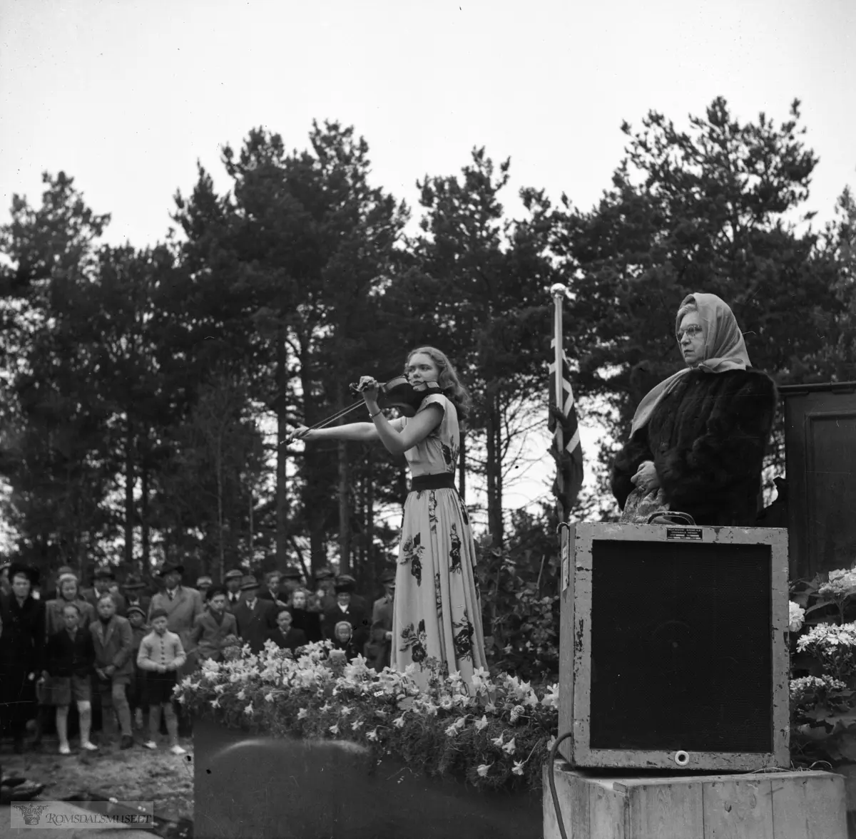 Fra innspillingen av Romsdalsfilmen 1948 på Romsdalsmuseet.