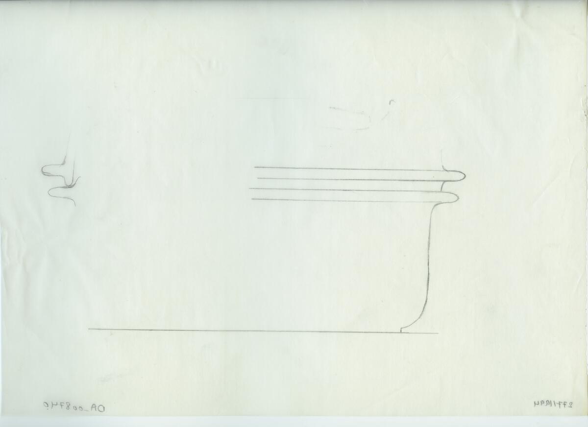 Skisser och referensmaterial till olika porslin- och glasföremål som grytor, kannor, koppar med fat, servisglas m.m. Bland annat formgivning för Rosenthal. Några skisskopior av Tapio Wirkkalas formgivning för Venini - inspirationsmaterial?