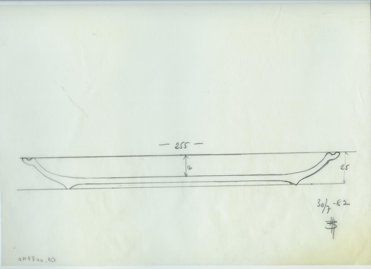 Skisser och referensmaterial till olika porslin- och glasföremål som grytor, kannor, koppar med fat, servisglas m.m. Bland annat formgivning för Rosenthal. Några skisskopior av Tapio Wirkkalas formgivning för Venini - inspirationsmaterial?