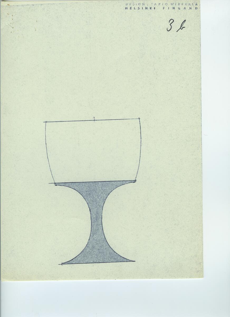 Skisser och referensmaterial till olika porslin- och glasföremål som grytor, kannor, koppar med fat, servisglas m.m. Bland annat formgivning för Rosenthal. Några skisskopior av Tapio Wirkkalas formgivning för Venini - inspirationsmaterial?