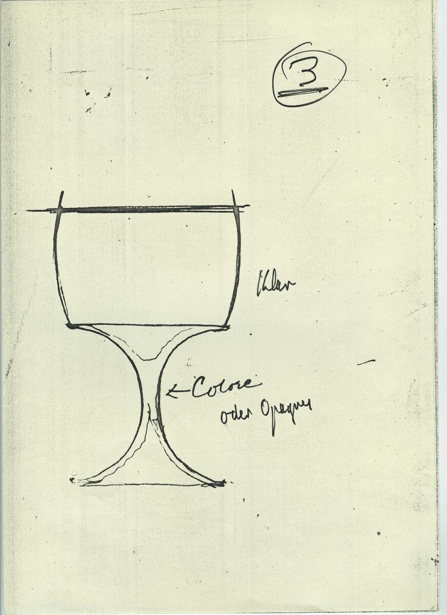 Skisser och referensmaterial till olika porslin- och glasföremål som grytor, kannor, koppar med fat, servisglas m.m. Bland annat formgivning för Rosenthal. Några skisskopior av Tapio Wirkkalas formgivning för Venini - inspirationsmaterial?