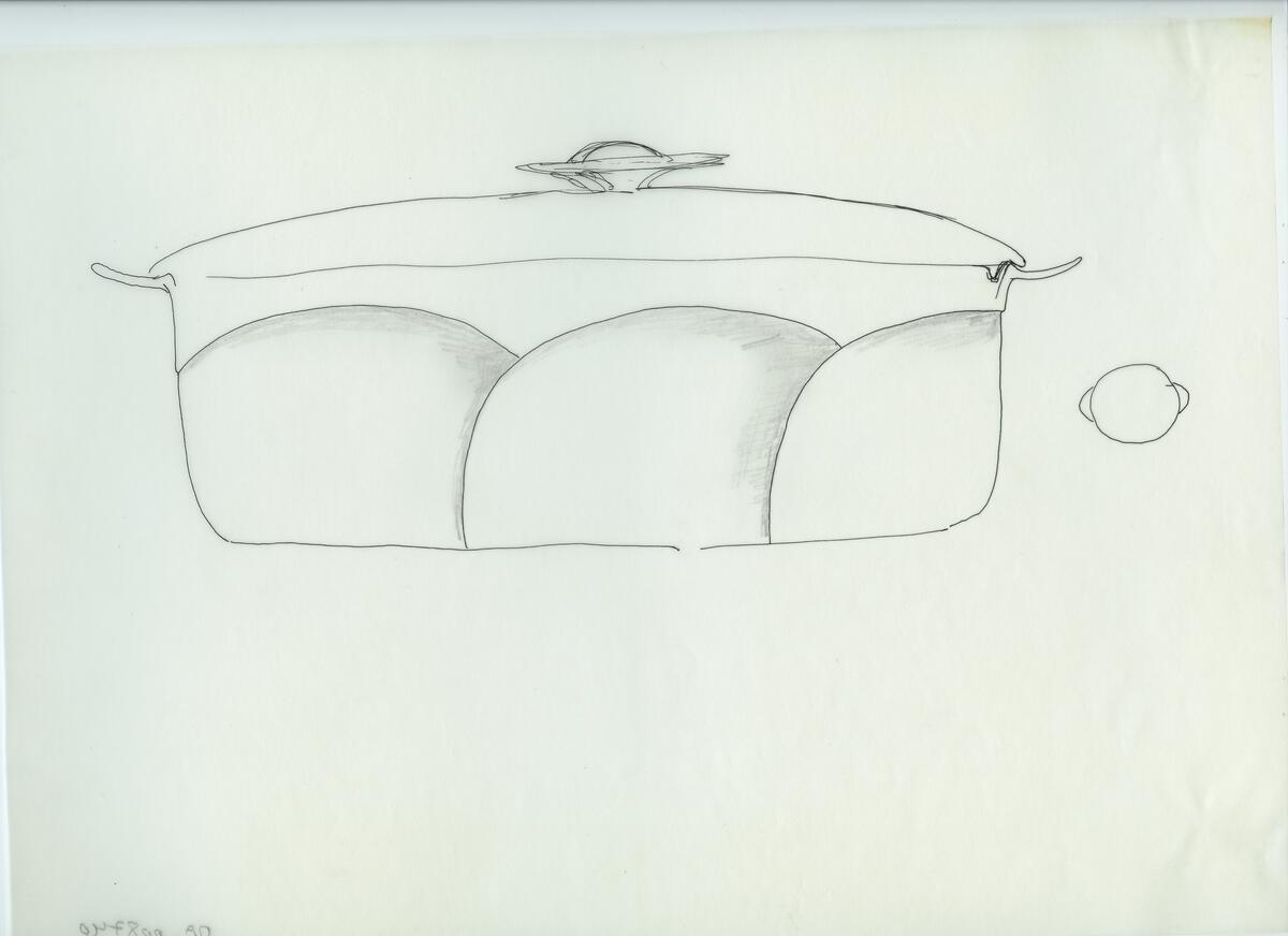 Skisser och referensmaterial till olika porslin- och glasföremål som grytor, kannor, koppar med fat, servisglas m.m. Bland annat formgivning för Rosenthal. Några skisskopior av Tapio Wirkkalas formgivning för Venini - inspirationsmaterial?