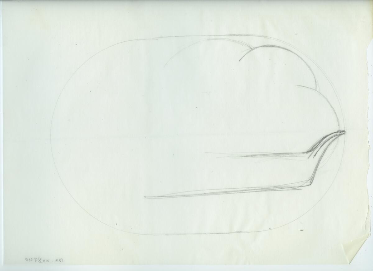 Skisser och referensmaterial till olika porslin- och glasföremål som grytor, kannor, koppar med fat, servisglas m.m. Bland annat formgivning för Rosenthal. Några skisskopior av Tapio Wirkkalas formgivning för Venini - inspirationsmaterial?
