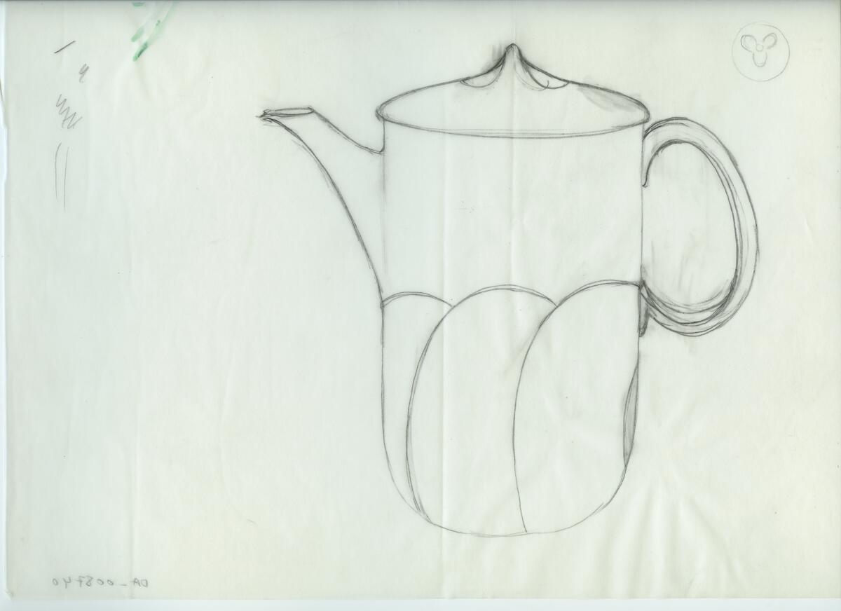 Skisser och referensmaterial till olika porslin- och glasföremål som grytor, kannor, koppar med fat, servisglas m.m. Bland annat formgivning för Rosenthal. Några skisskopior av Tapio Wirkkalas formgivning för Venini - inspirationsmaterial?