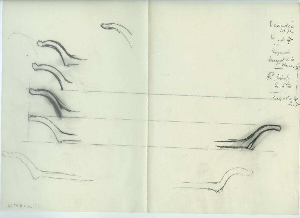 Skisser och referensmaterial till olika porslin- och glasföremål som grytor, kannor, koppar med fat, servisglas m.m. Bland annat formgivning för Rosenthal. Några skisskopior av Tapio Wirkkalas formgivning för Venini - inspirationsmaterial?