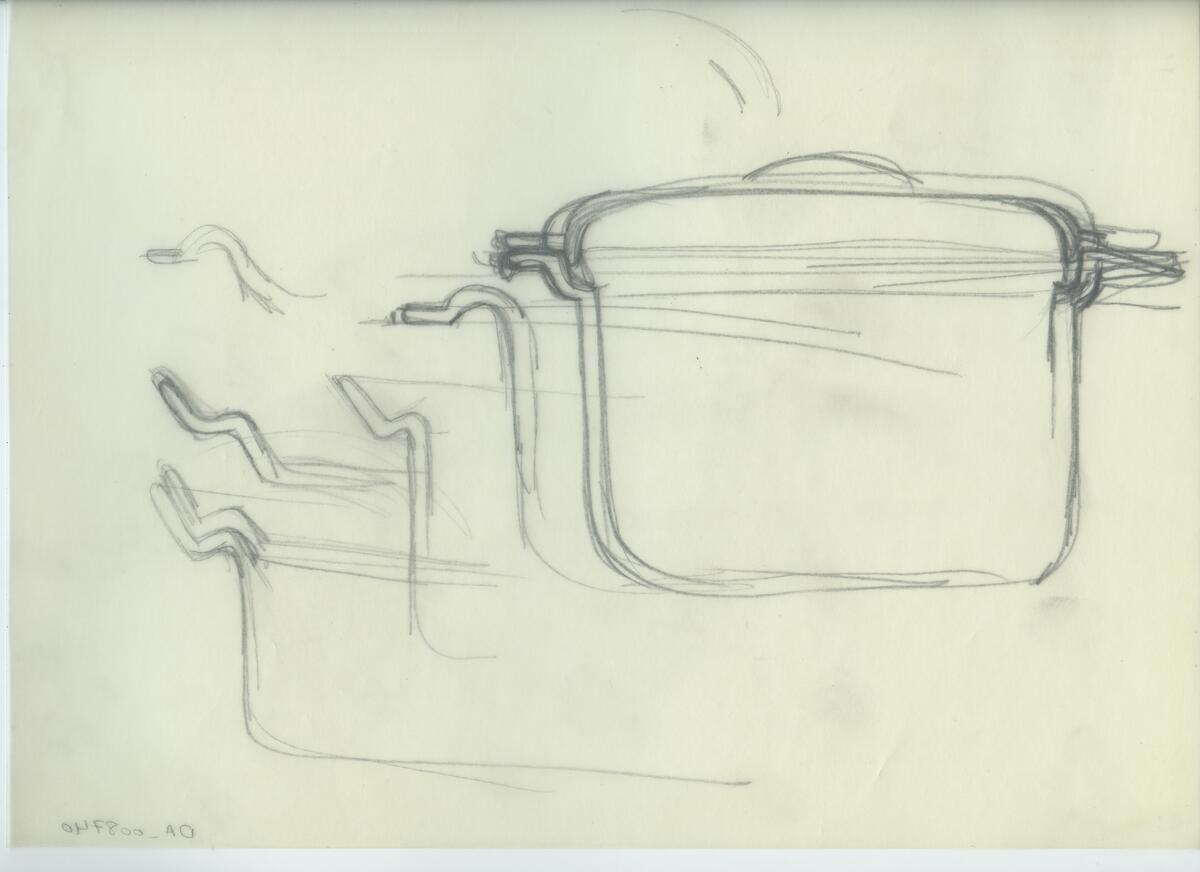 Skisser och referensmaterial till olika porslin- och glasföremål som grytor, kannor, koppar med fat, servisglas m.m. Bland annat formgivning för Rosenthal. Några skisskopior av Tapio Wirkkalas formgivning för Venini - inspirationsmaterial?