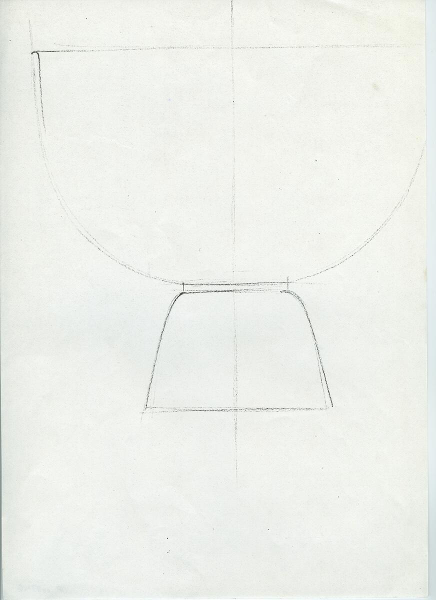Skisser och referensmaterial till olika porslin- och glasföremål som grytor, kannor, koppar med fat, servisglas m.m. Bland annat formgivning för Rosenthal. Några skisskopior av Tapio Wirkkalas formgivning för Venini - inspirationsmaterial?