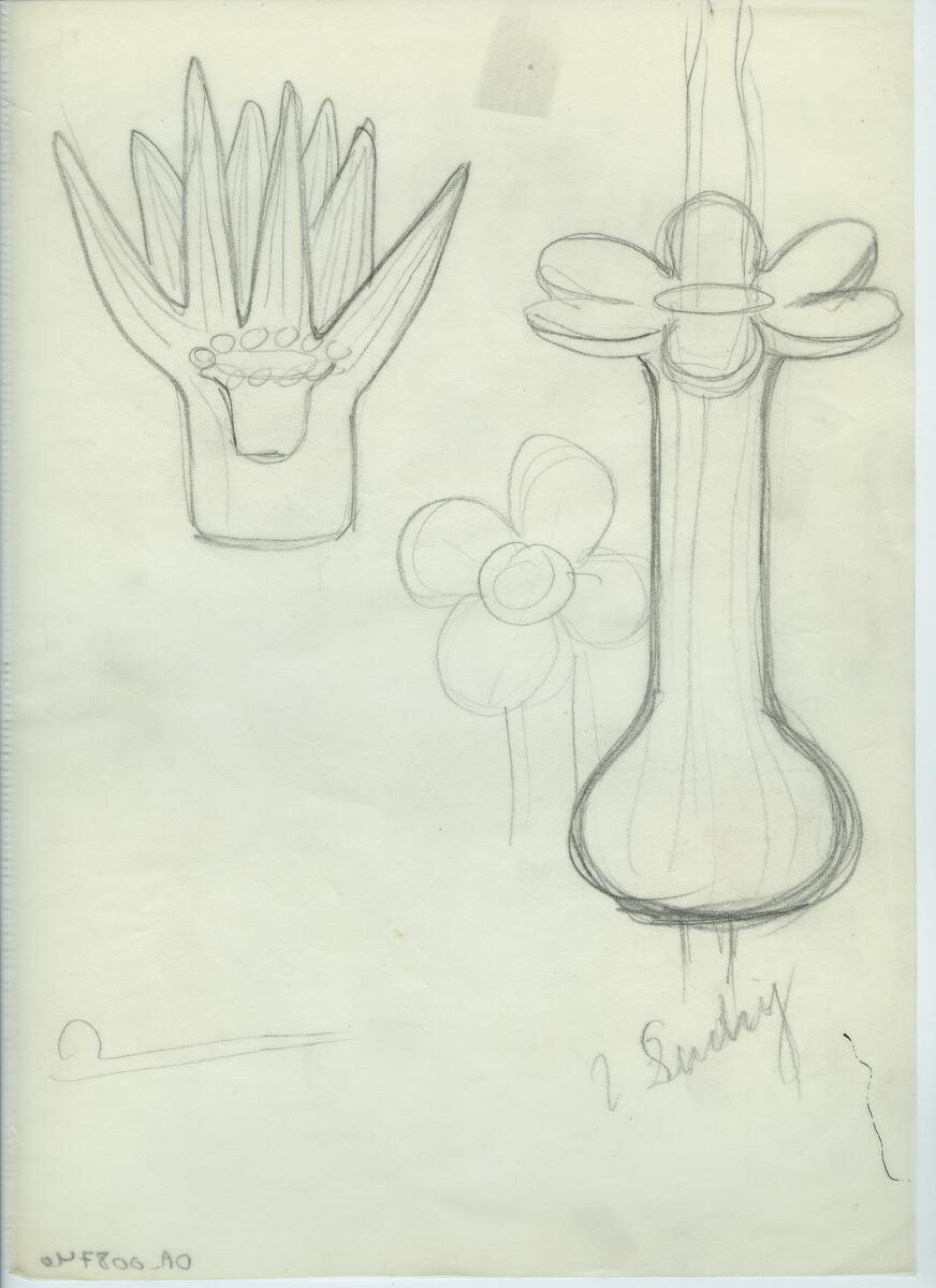 Skisser och referensmaterial till olika porslin- och glasföremål som grytor, kannor, koppar med fat, servisglas m.m. Bland annat formgivning för Rosenthal. Några skisskopior av Tapio Wirkkalas formgivning för Venini - inspirationsmaterial?
