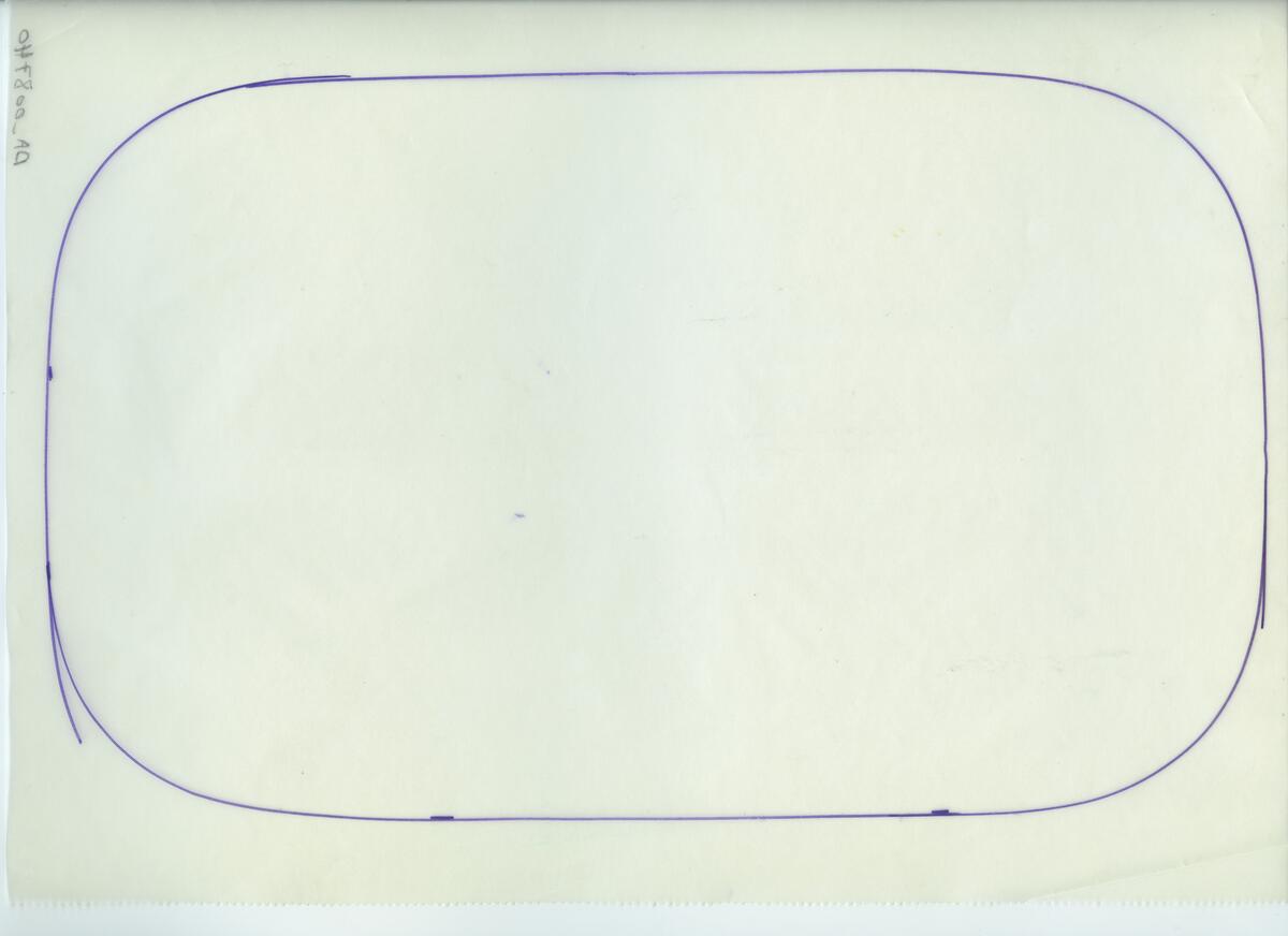 Skisser och referensmaterial till olika porslin- och glasföremål som grytor, kannor, koppar med fat, servisglas m.m. Bland annat formgivning för Rosenthal. Några skisskopior av Tapio Wirkkalas formgivning för Venini - inspirationsmaterial?