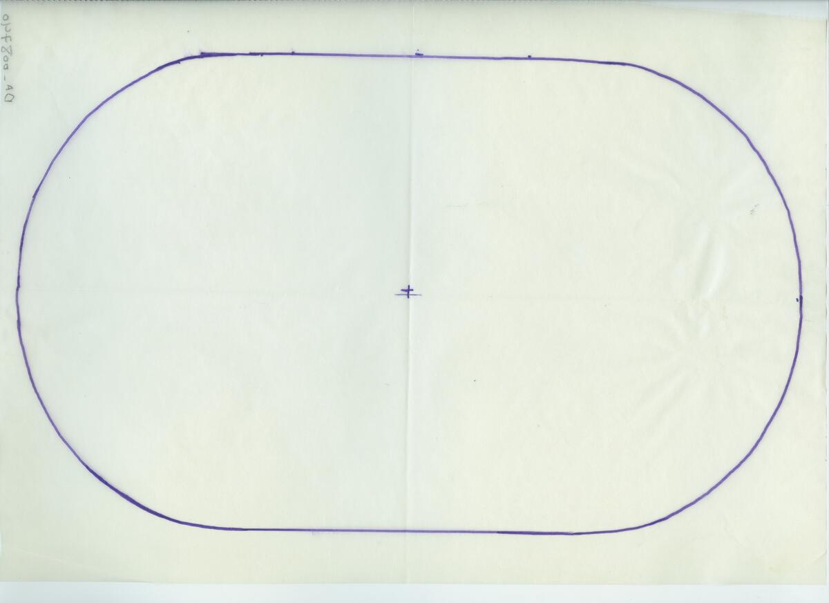 Skisser och referensmaterial till olika porslin- och glasföremål som grytor, kannor, koppar med fat, servisglas m.m. Bland annat formgivning för Rosenthal. Några skisskopior av Tapio Wirkkalas formgivning för Venini - inspirationsmaterial?