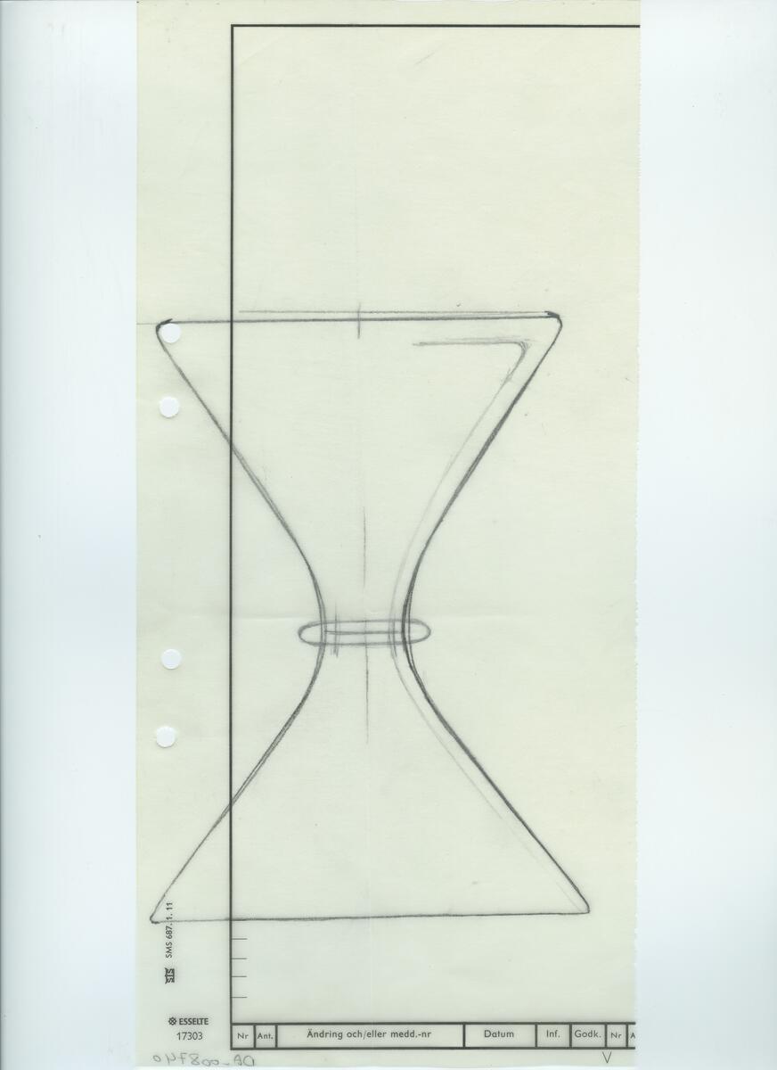 Skisser och referensmaterial till olika porslin- och glasföremål som grytor, kannor, koppar med fat, servisglas m.m. Bland annat formgivning för Rosenthal. Några skisskopior av Tapio Wirkkalas formgivning för Venini - inspirationsmaterial?