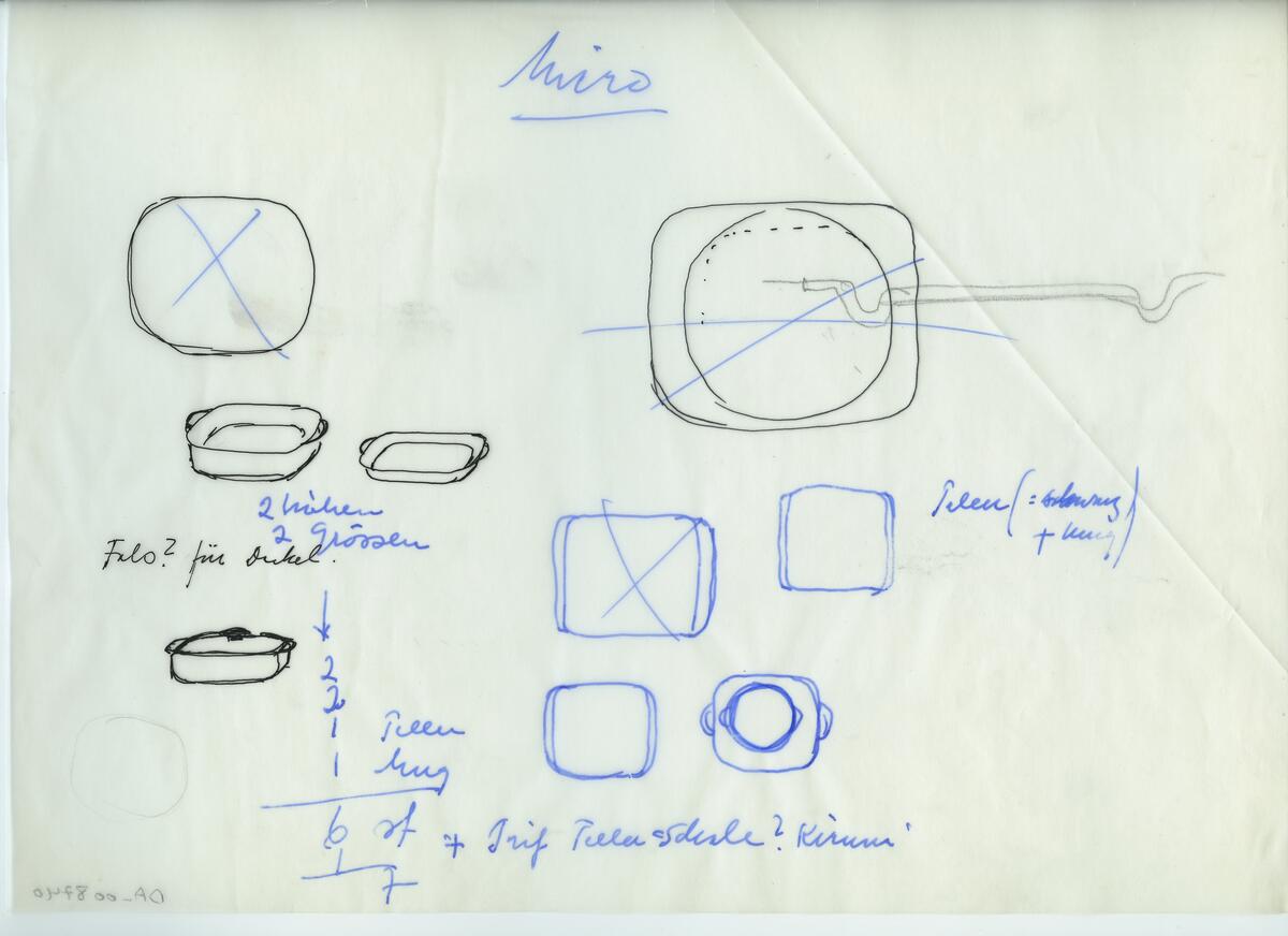 Skisser och referensmaterial till olika porslin- och glasföremål som grytor, kannor, koppar med fat, servisglas m.m. Bland annat formgivning för Rosenthal. Några skisskopior av Tapio Wirkkalas formgivning för Venini - inspirationsmaterial?
